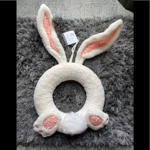 Easter bunny wreath / decor